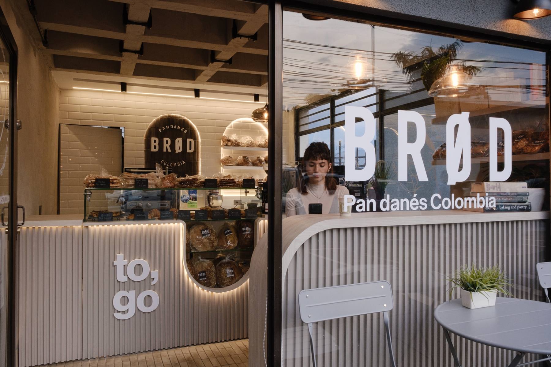 Brod — Vitrina