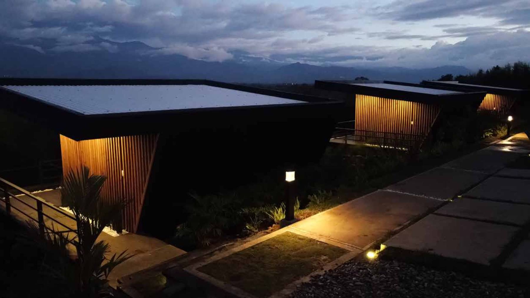 Panorama Tapao — Vista nocturna